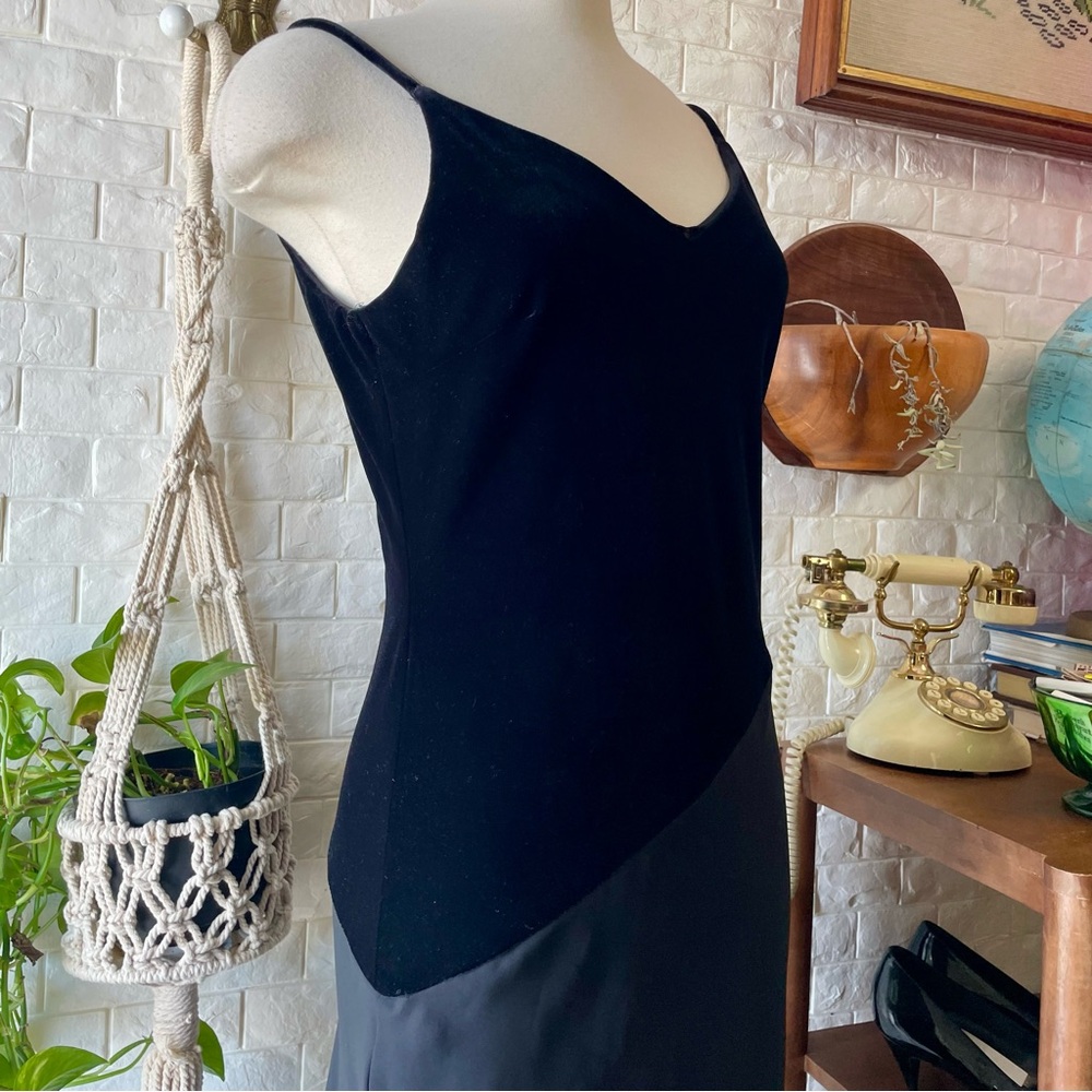 Vintage 90s Y2K Zum Zum Bias Cut Asymmetrical Velvet + Chiffon Formal Slip Gown - Picture 9 of 17